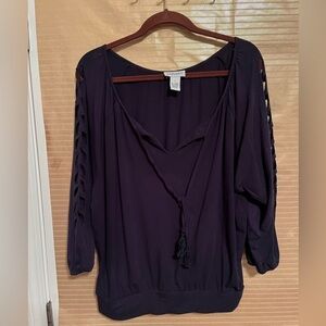 CARMEN~BLOUSE~CUTOUT SLEEVES DETAIL~LG